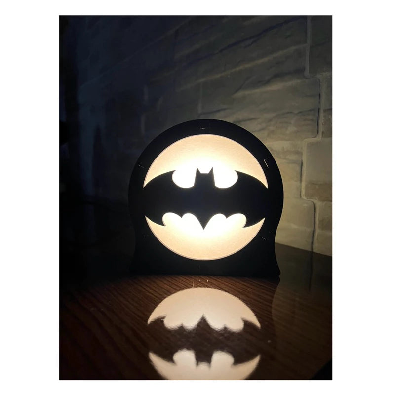 Luminária Geek Batman / Com Luz de Led e cabo USB